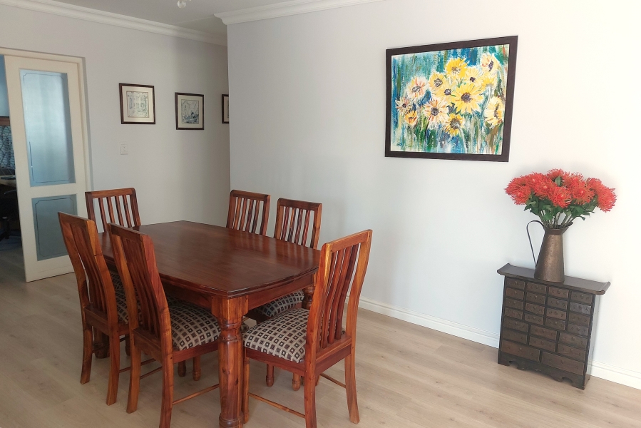 2 Bedroom Property for Sale in The Island Western Cape